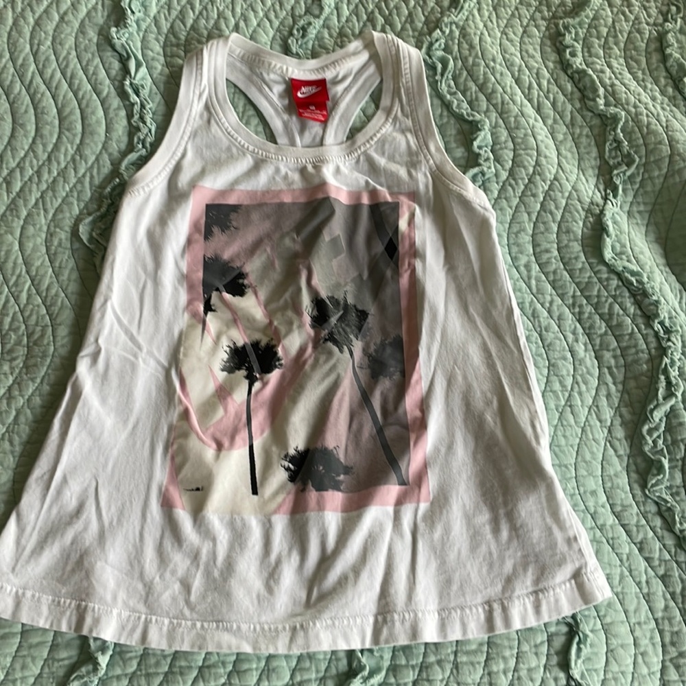 EUC Women’s Nike XS tank top